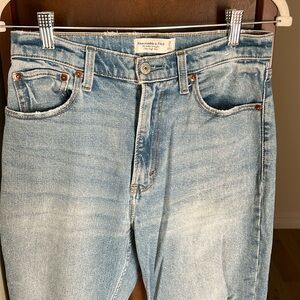 Abercrombie & Fitch The Ankle Straight Ultra High Rise